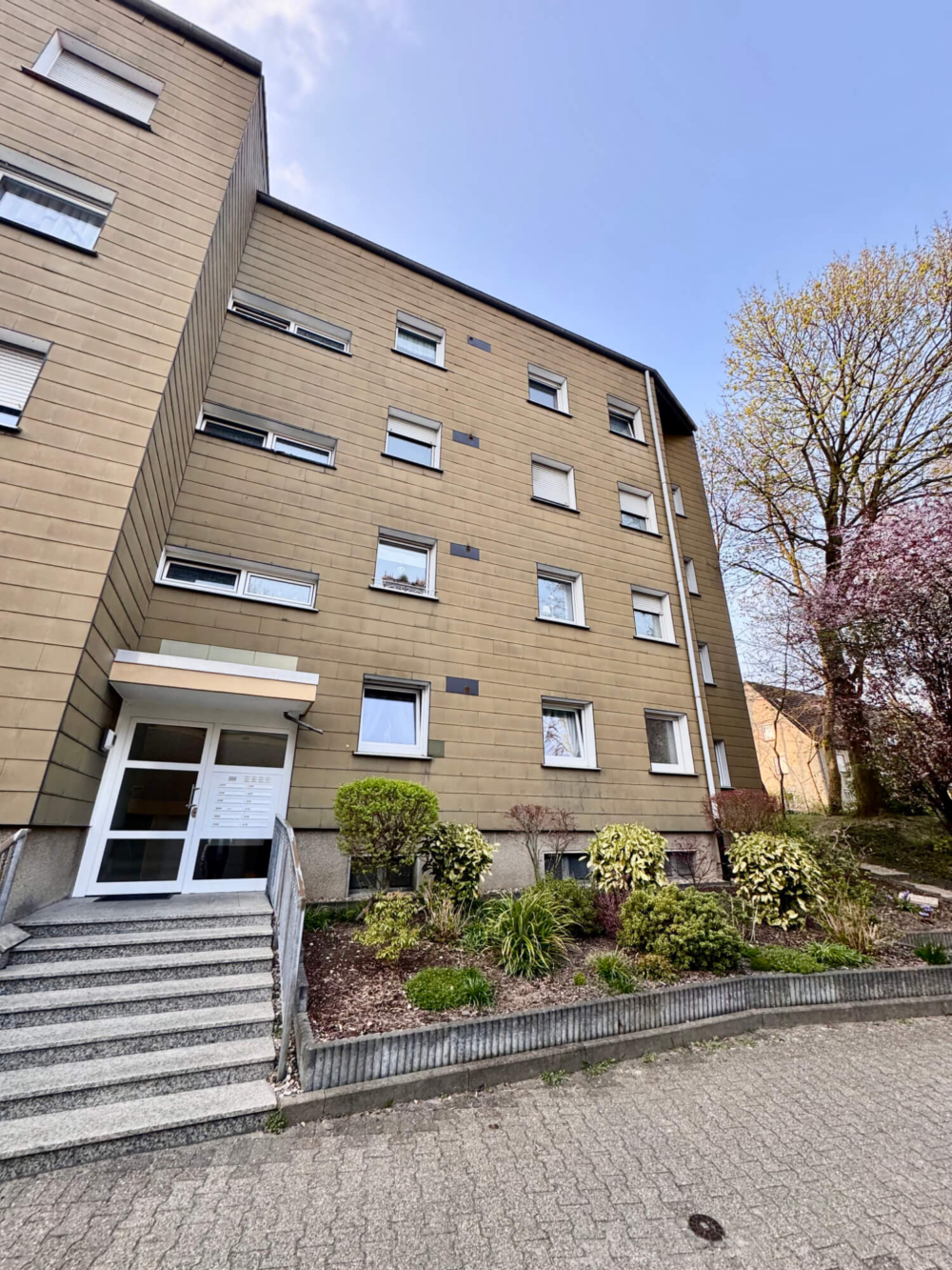 WI-308-2025-1-weidenbach-immobilien-herne-wohnung-herne-vorderansicht