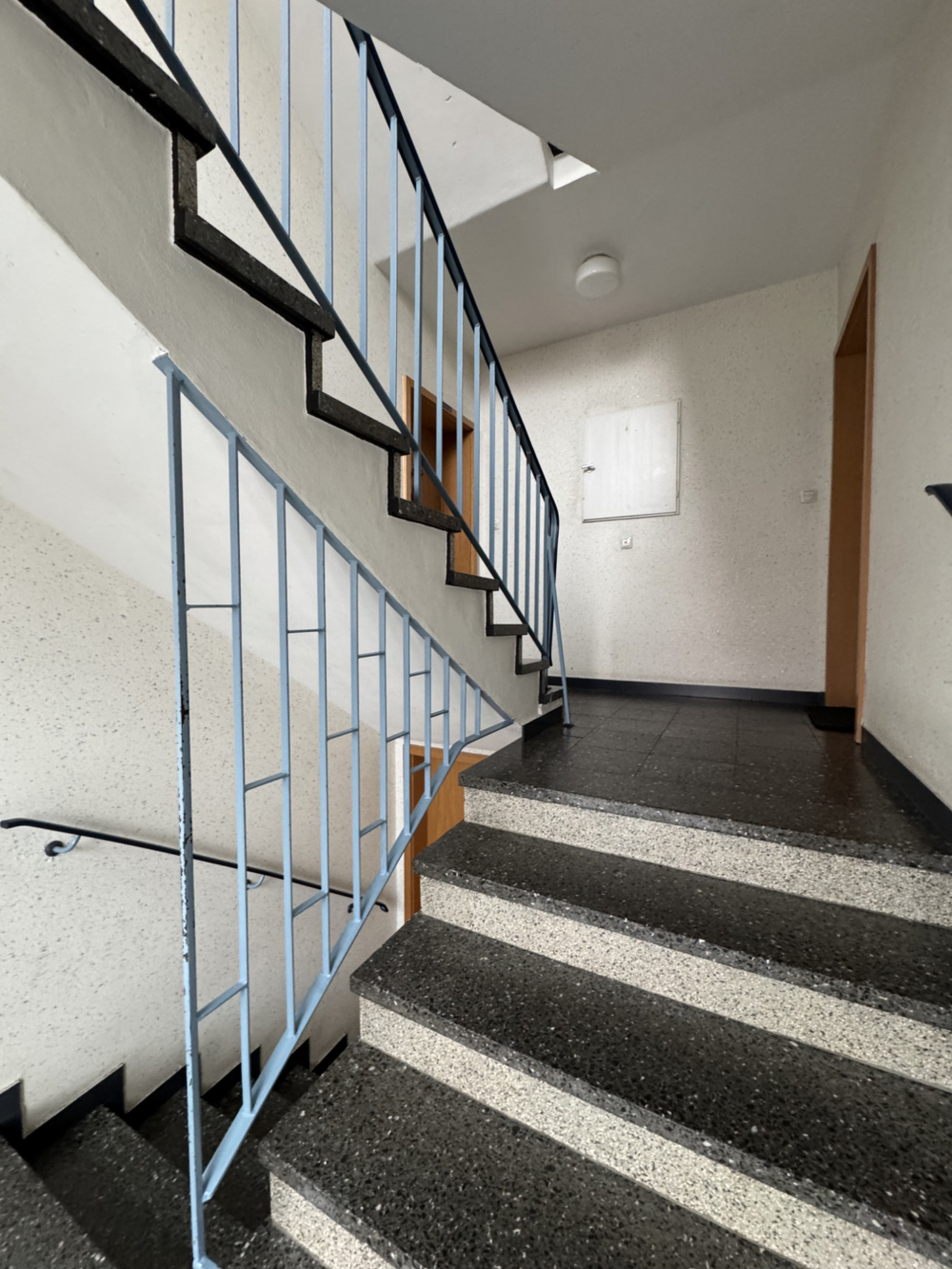 wi-276-2024-3-weidenbach-immobilien-herne-eigentumwohnung-herne-treppenhaus-2