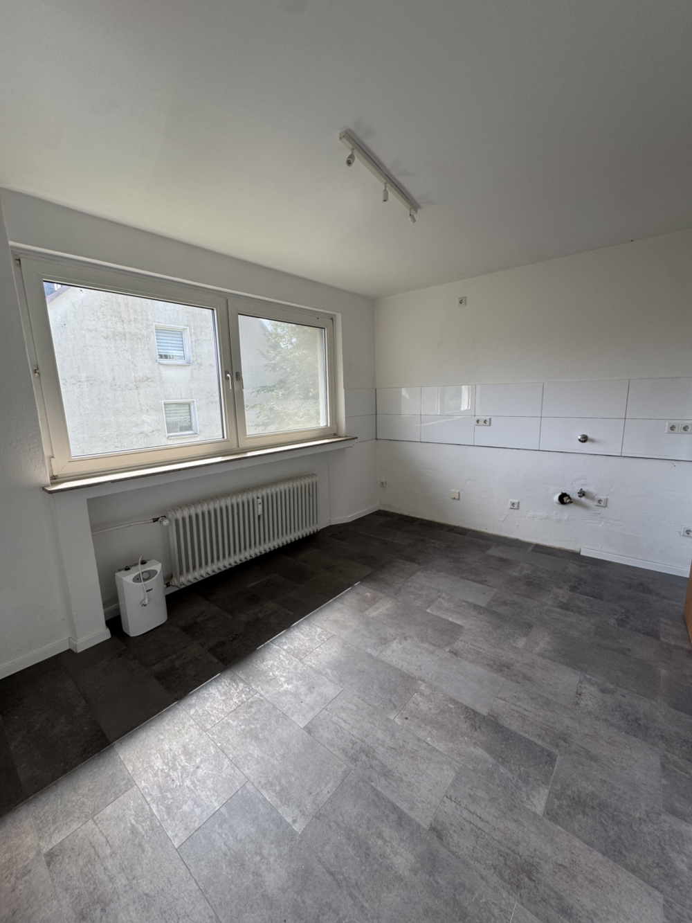 wi-311-2025-12-weidenbach-immobilien-herne-mehrfamilienhaus-bochum-kueche