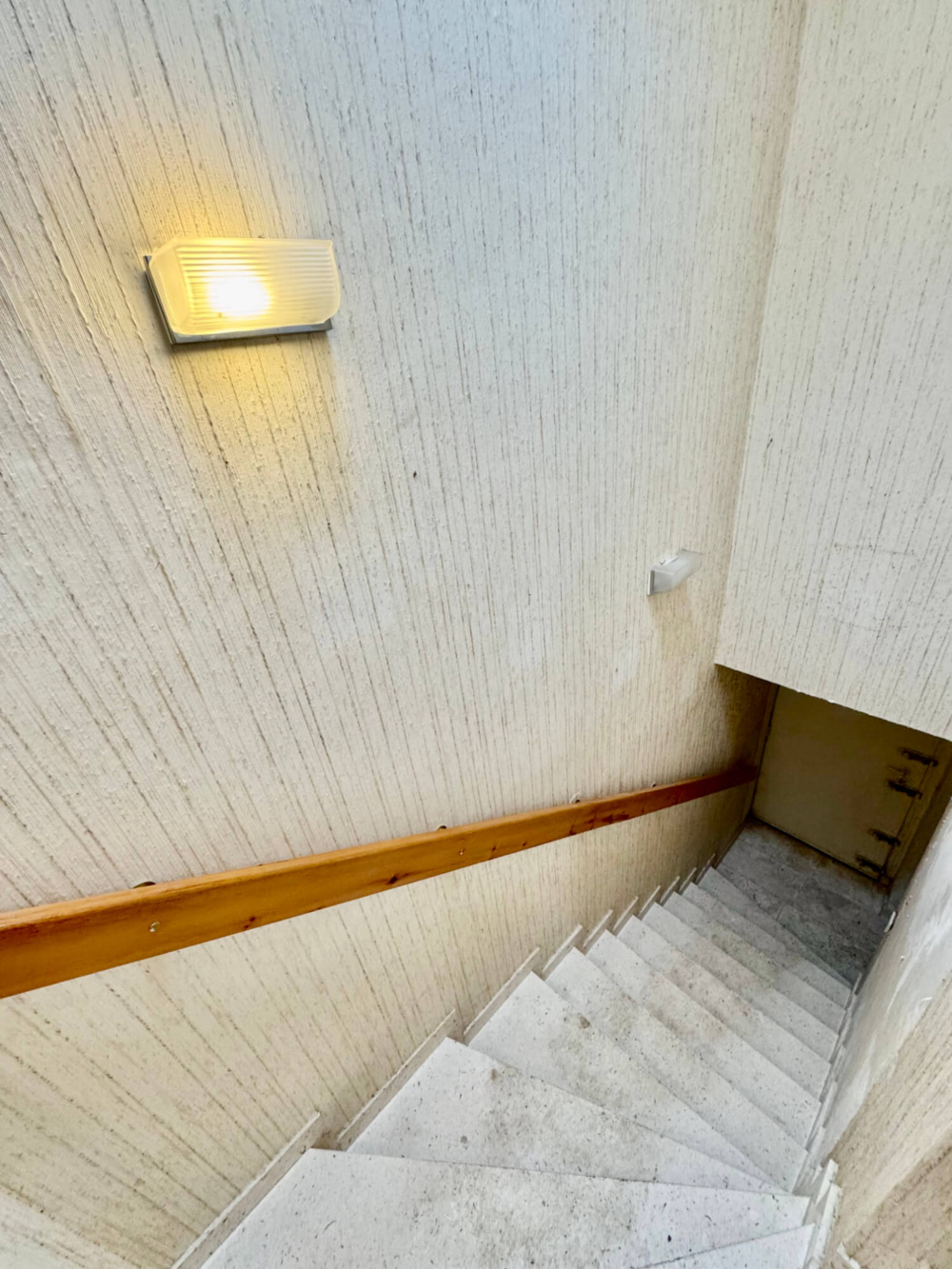 wi-320-2025-22-weidenbach-immobilien-herne-bungalow-gladbeck-abgang-im-haus