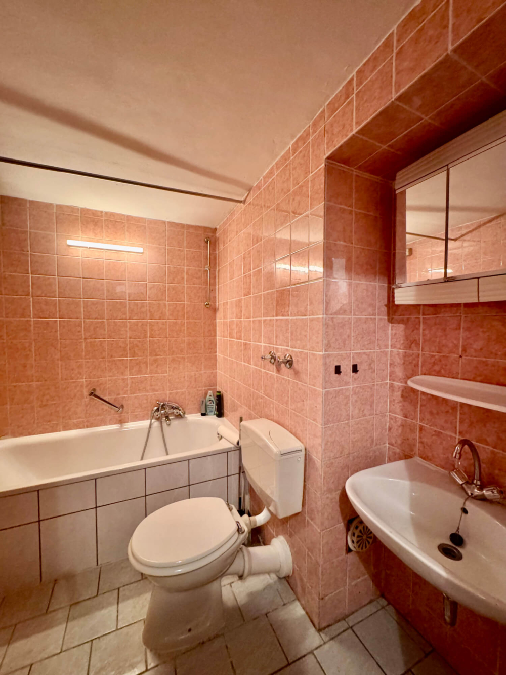 wi-325-2025-18-weidenbach-immobilien-herne-erdgeschosswohnung-herne-badezimmer-keller