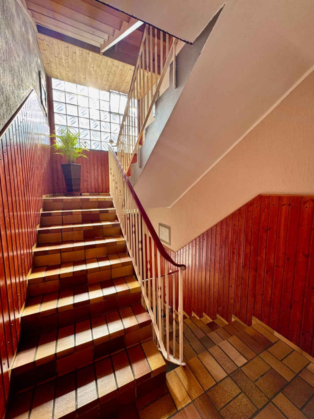 wi-325-2025-25-weidenbach-immobilien-herne-erdgeschosswohnung-herne-hausflur