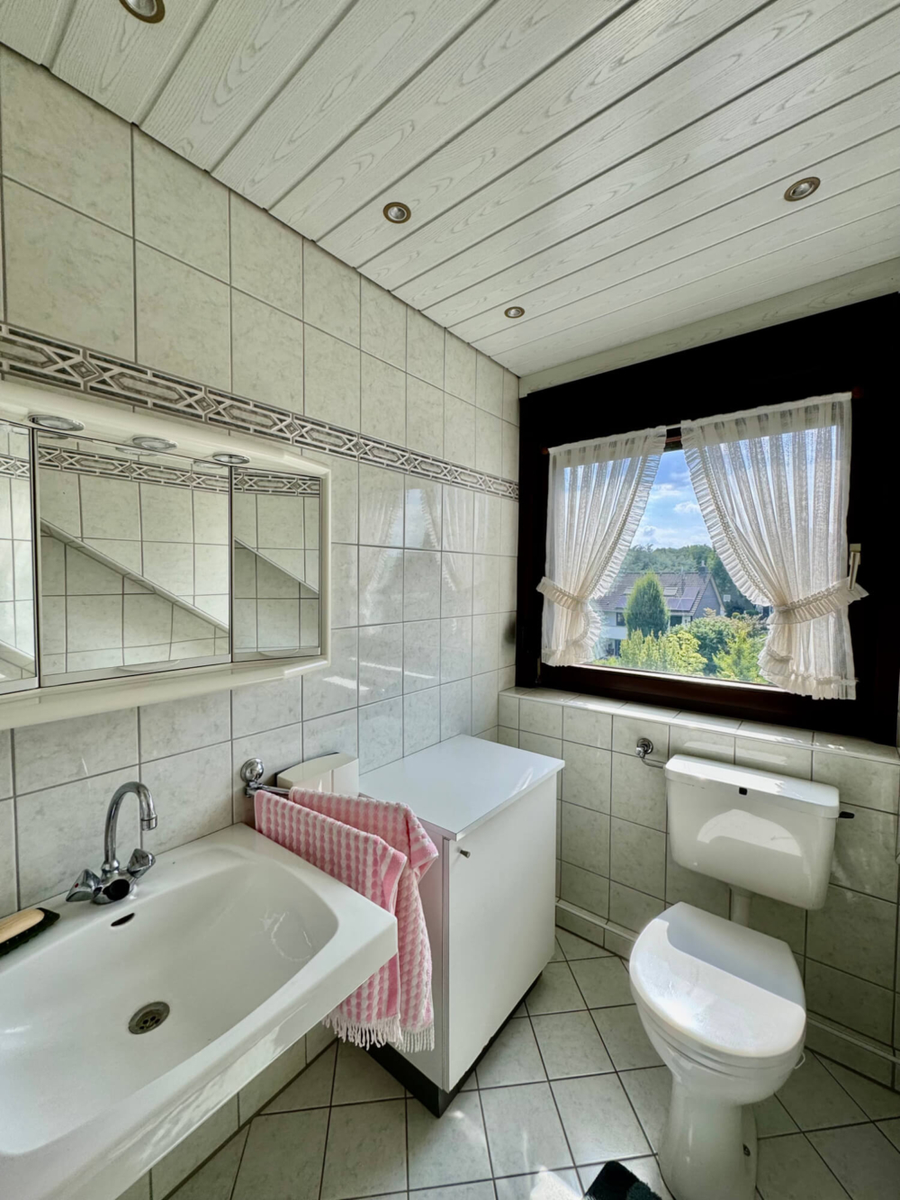 wi-326-2025-23-weidenbach-immobilien-herne-wc-dg