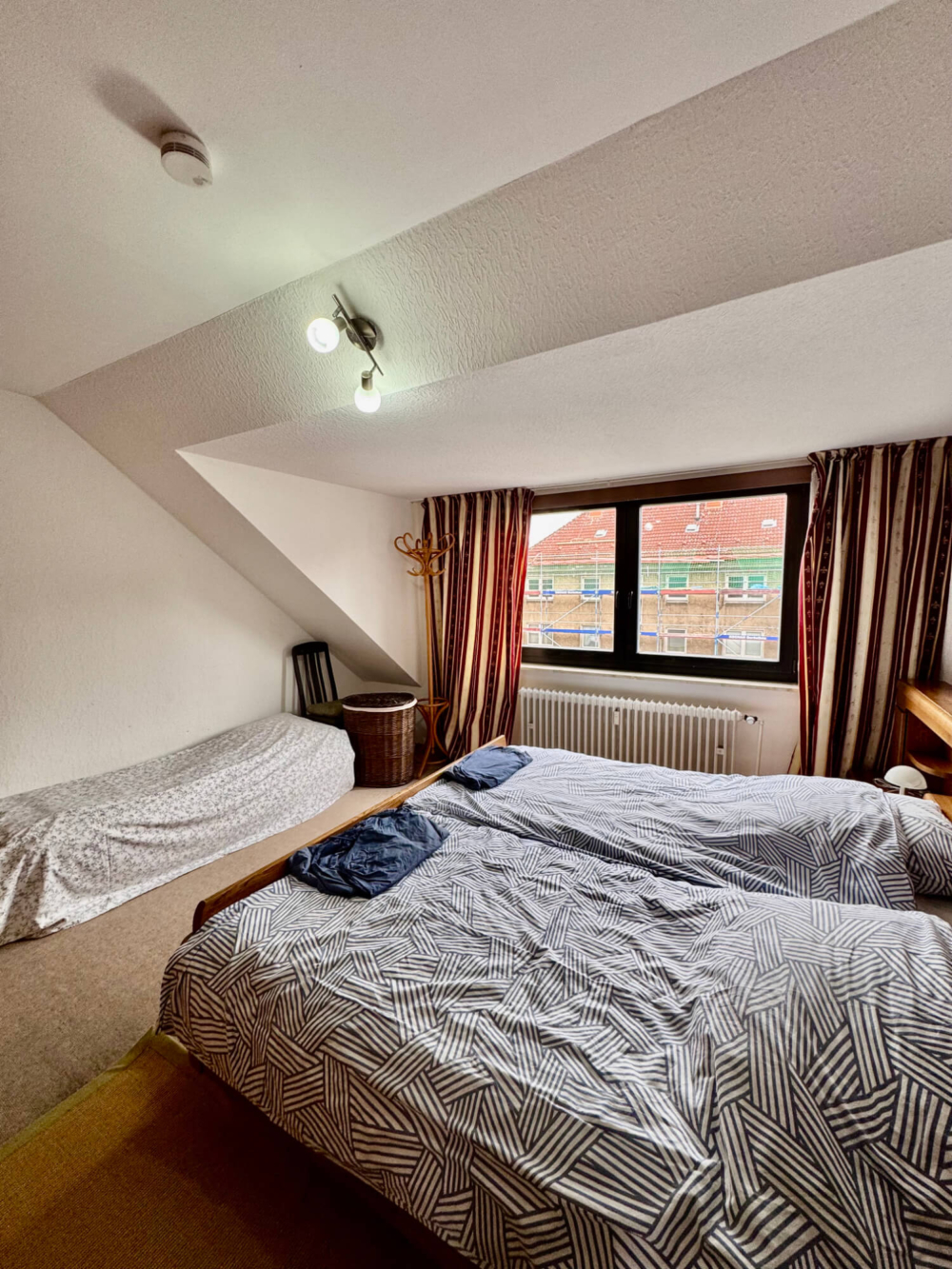 WI-332-2025-4-weidenbach-immobilien-herne-dachgeschosswohnung-herne-schlafzimmer
