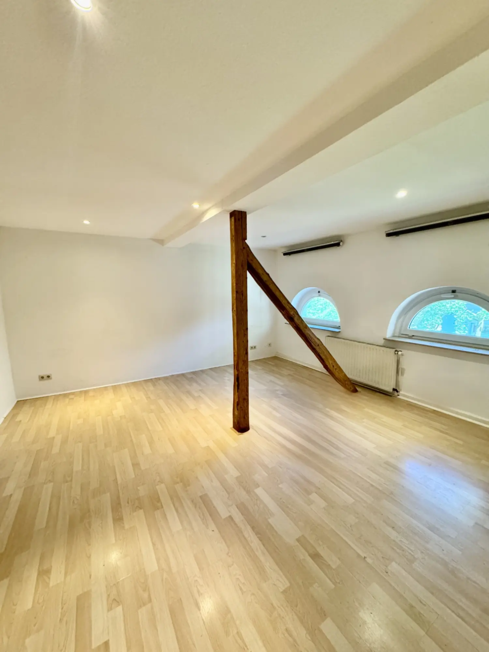 WI-360-2026-1-weidenbach-immobilien-herne-wohnung-herne-titelbild-wohnzimmer