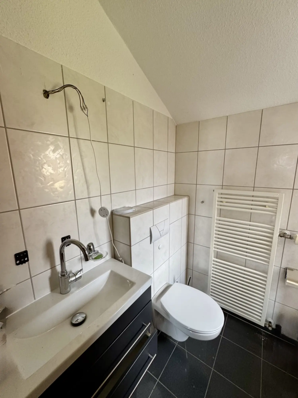 wi-354-2026-15-weidenbach-immobilien-herne-einfamilienhaus-bochum-badezimmer-og